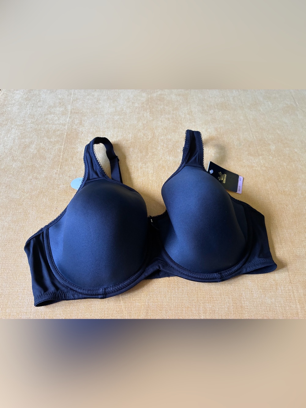 Wacoal brand, size 40D, new with tags,black, t-shirt bra